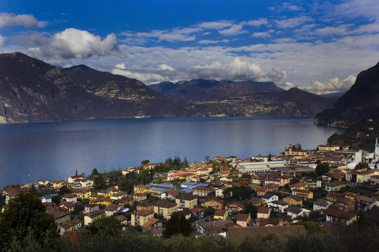 Magic On The Lake - Panoramic Marone Extérieur photo