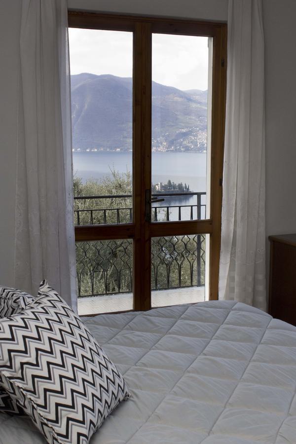 Magic On The Lake - Panoramic Marone Extérieur photo