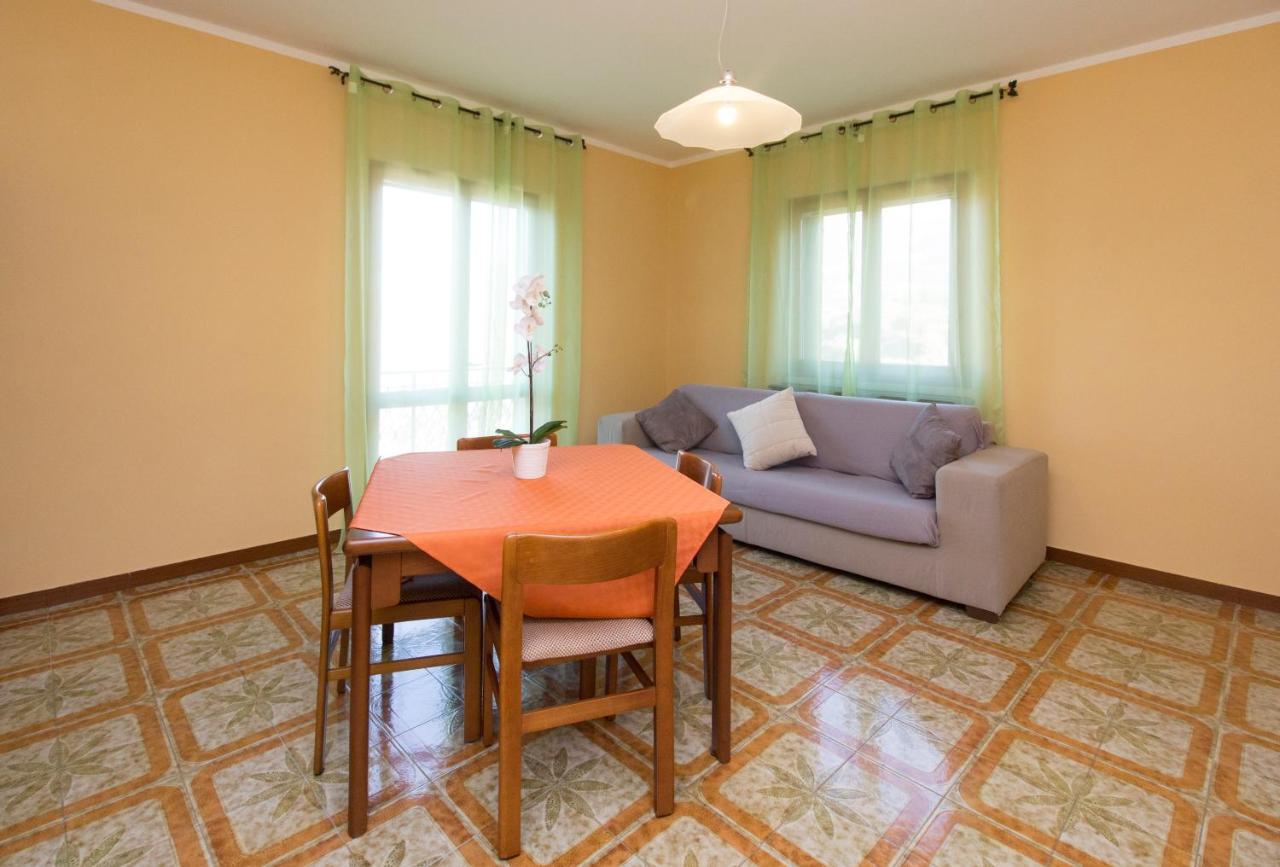 Magic On The Lake - Panoramic Marone Extérieur photo